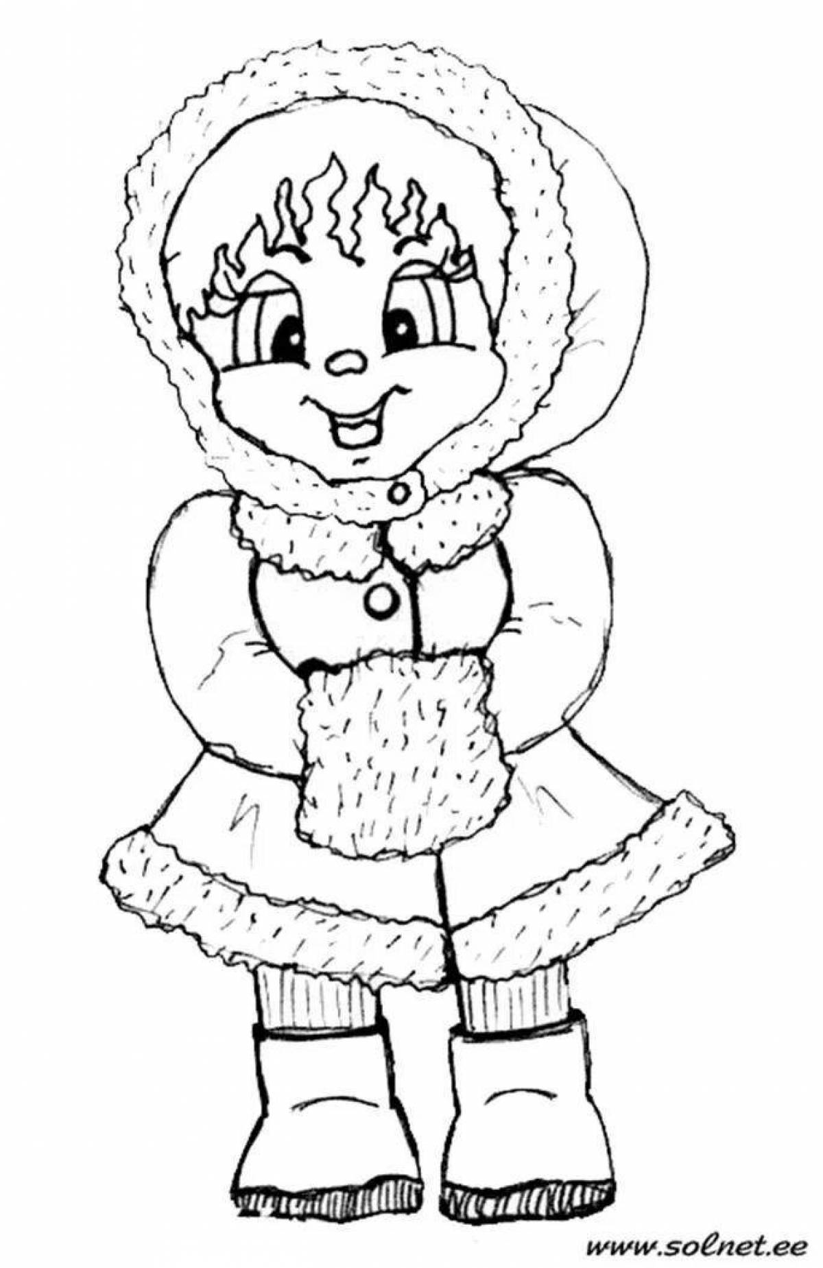Озорной ребенок в зимней одежде