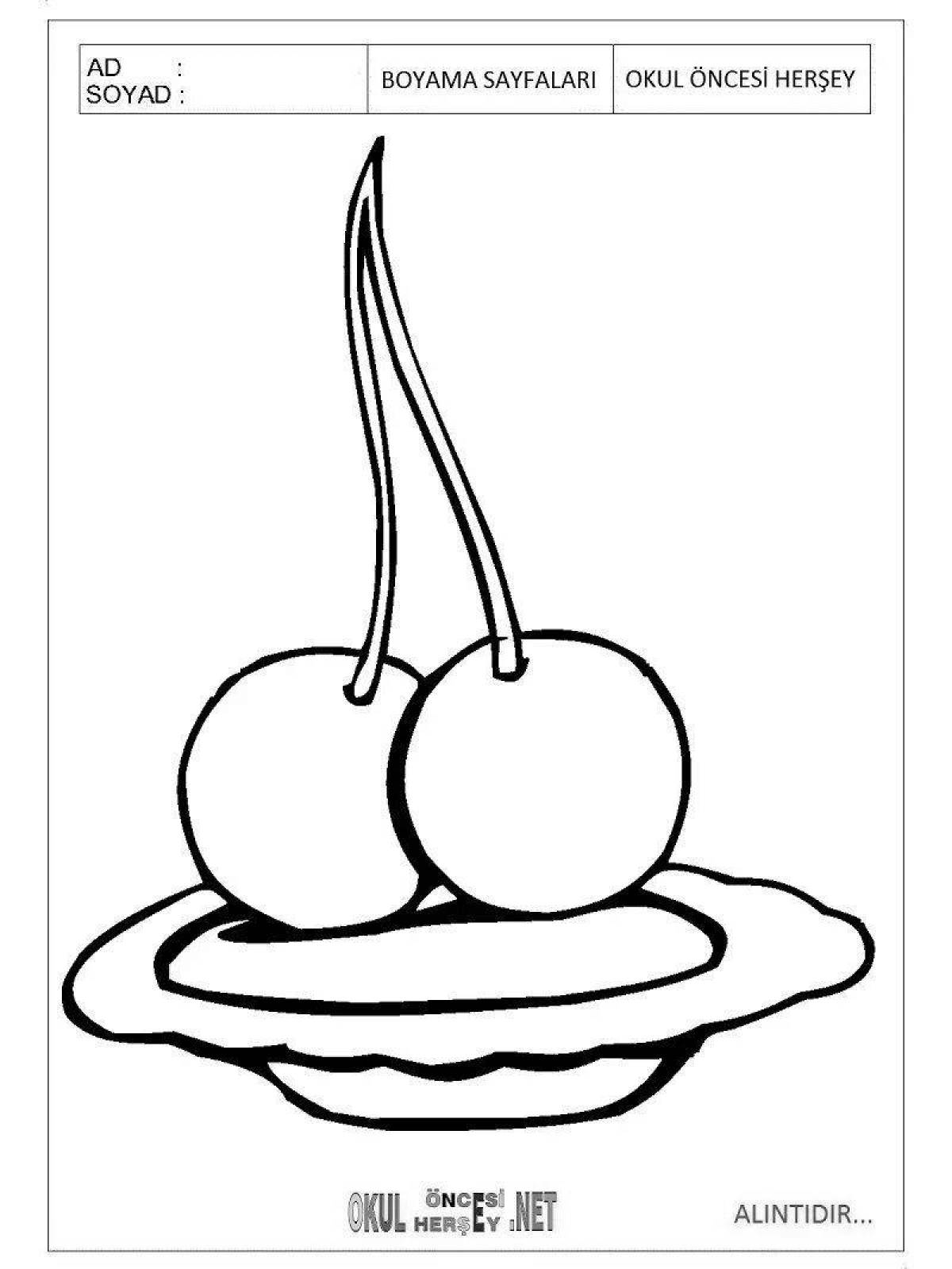 Заманчивое яблоко на тарелке