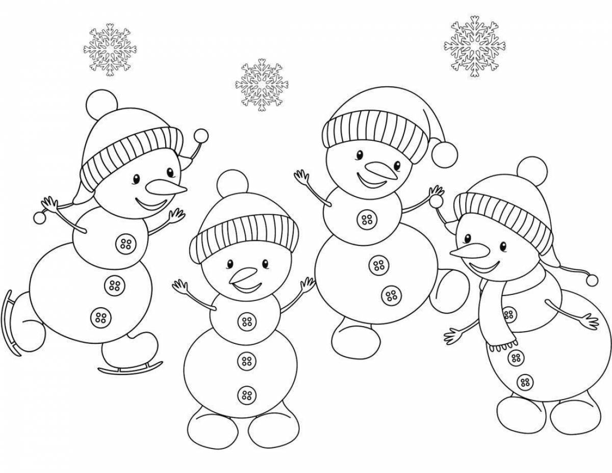 Веселые снеговики в полосатых шапках и шарфах