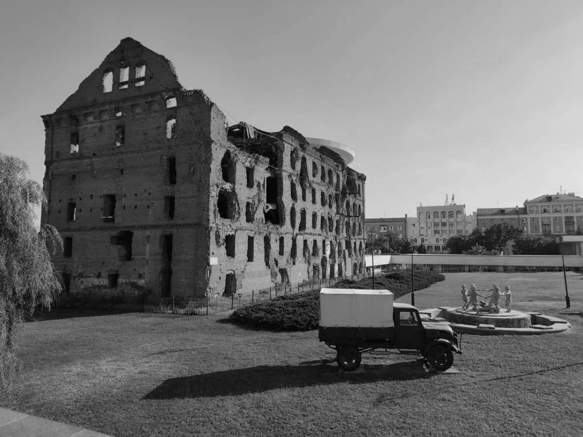 Photo Coloring radiant gerhardt mill