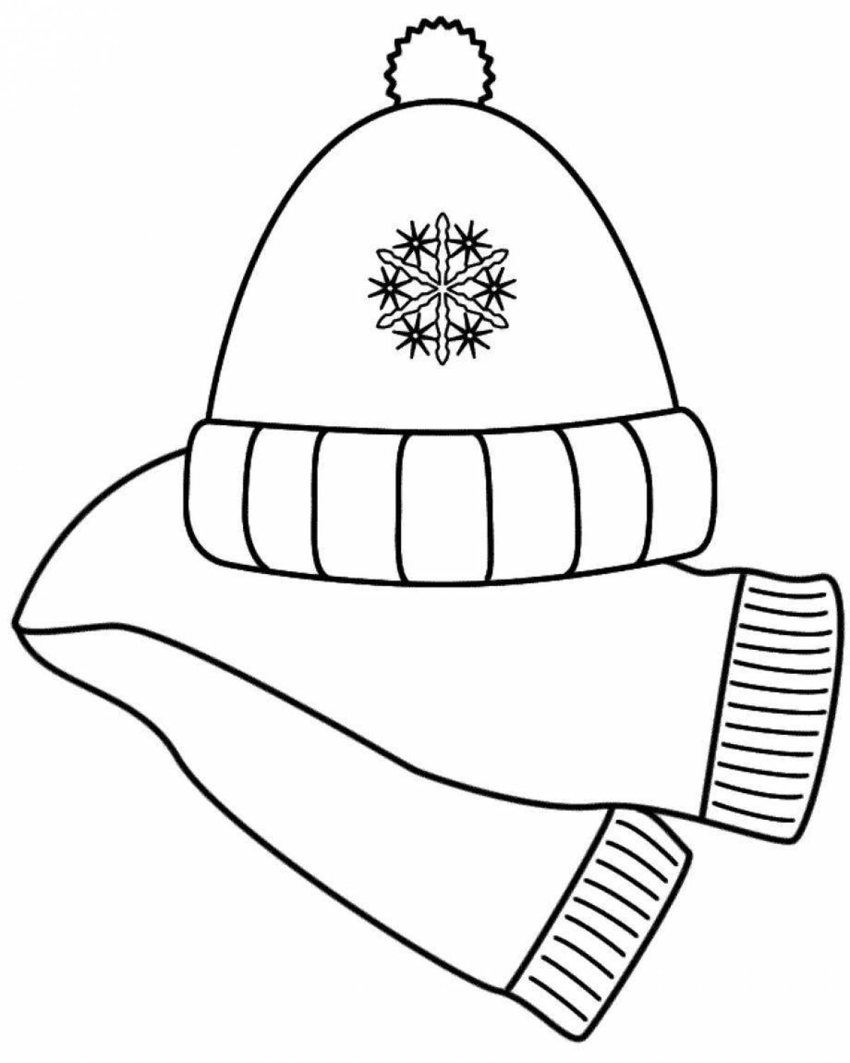 Привлекательная зимняя шапка-раскраска