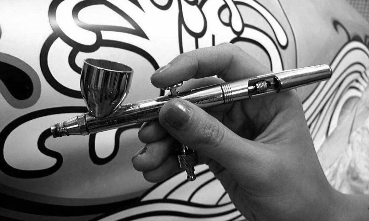 Cute airbrush coloring page