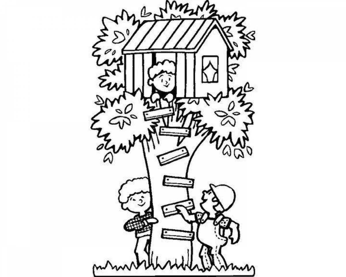 Игривый домик на дереве