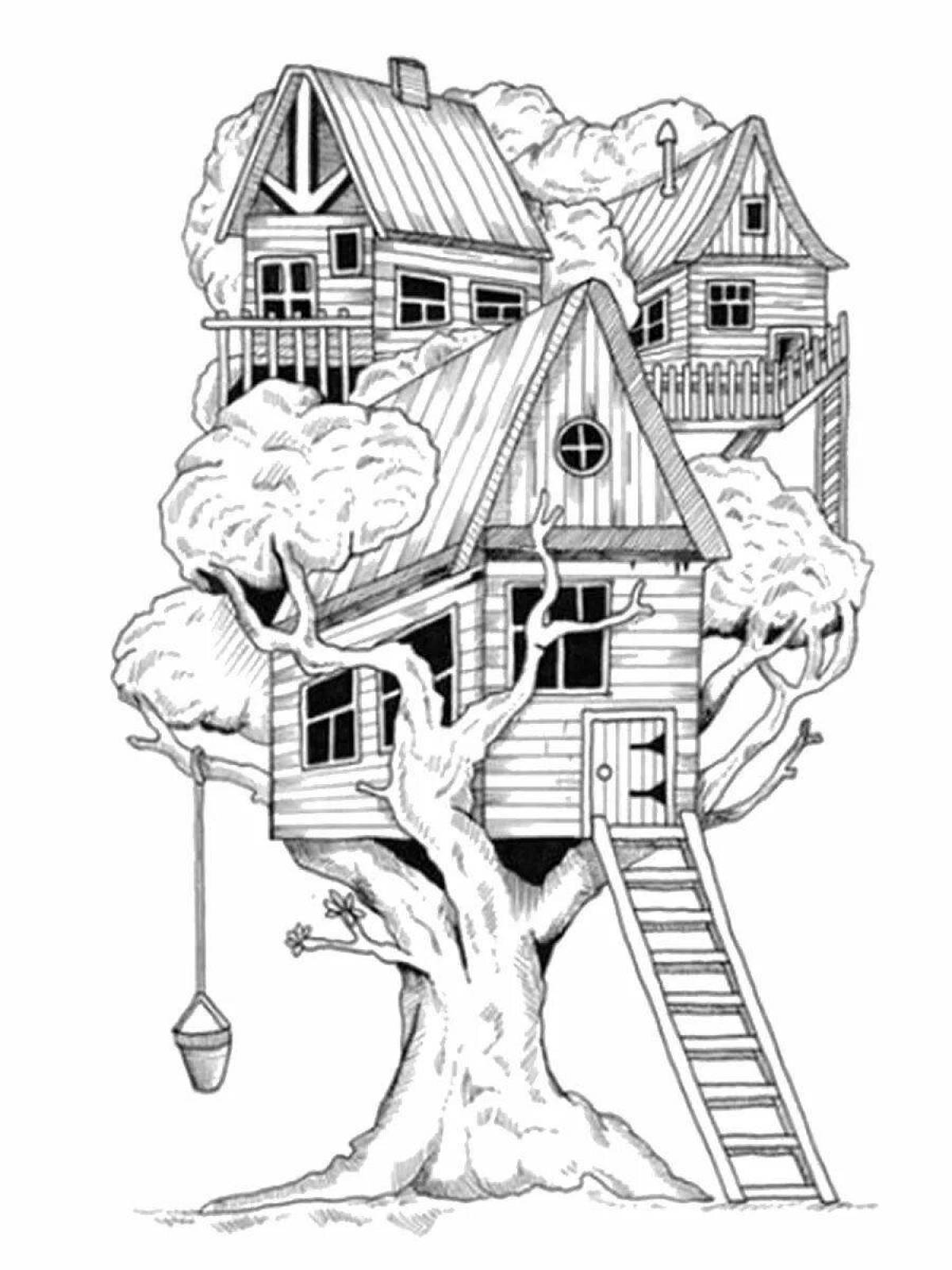 Причудливый домик на дереве