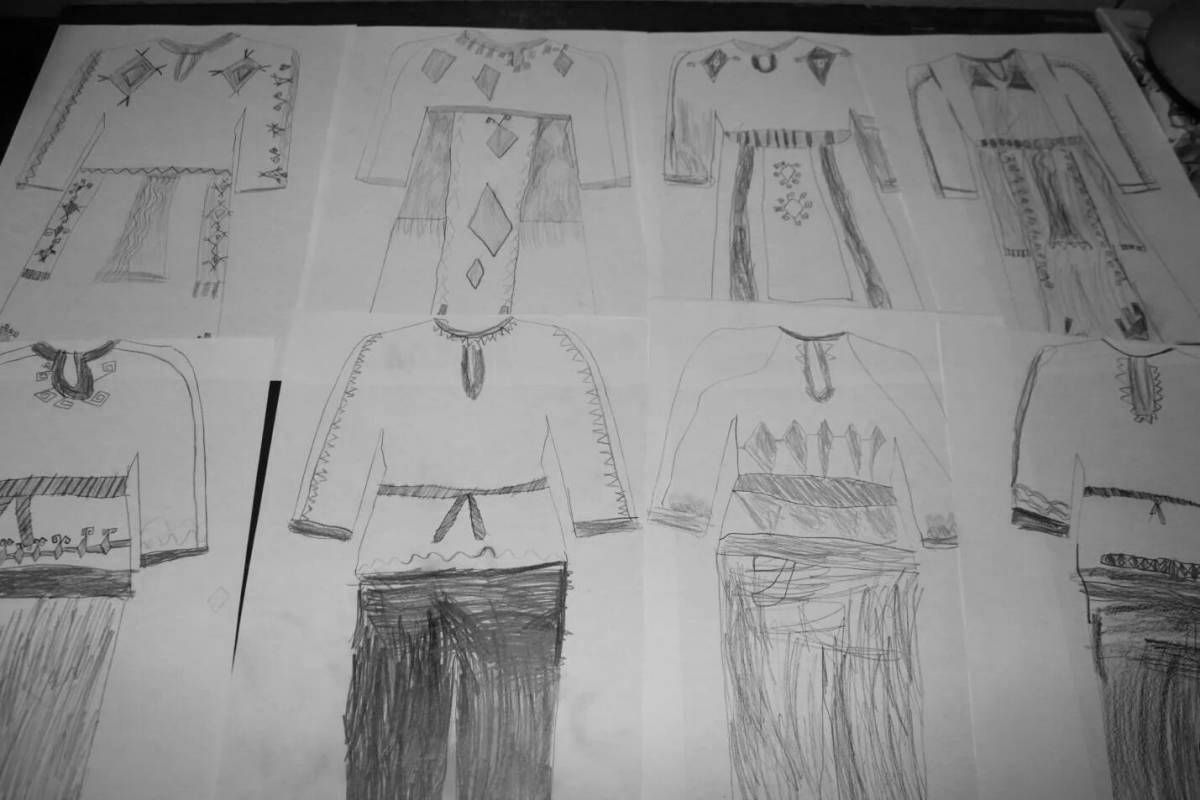 Photo Coloring page captivating Chuvash costume