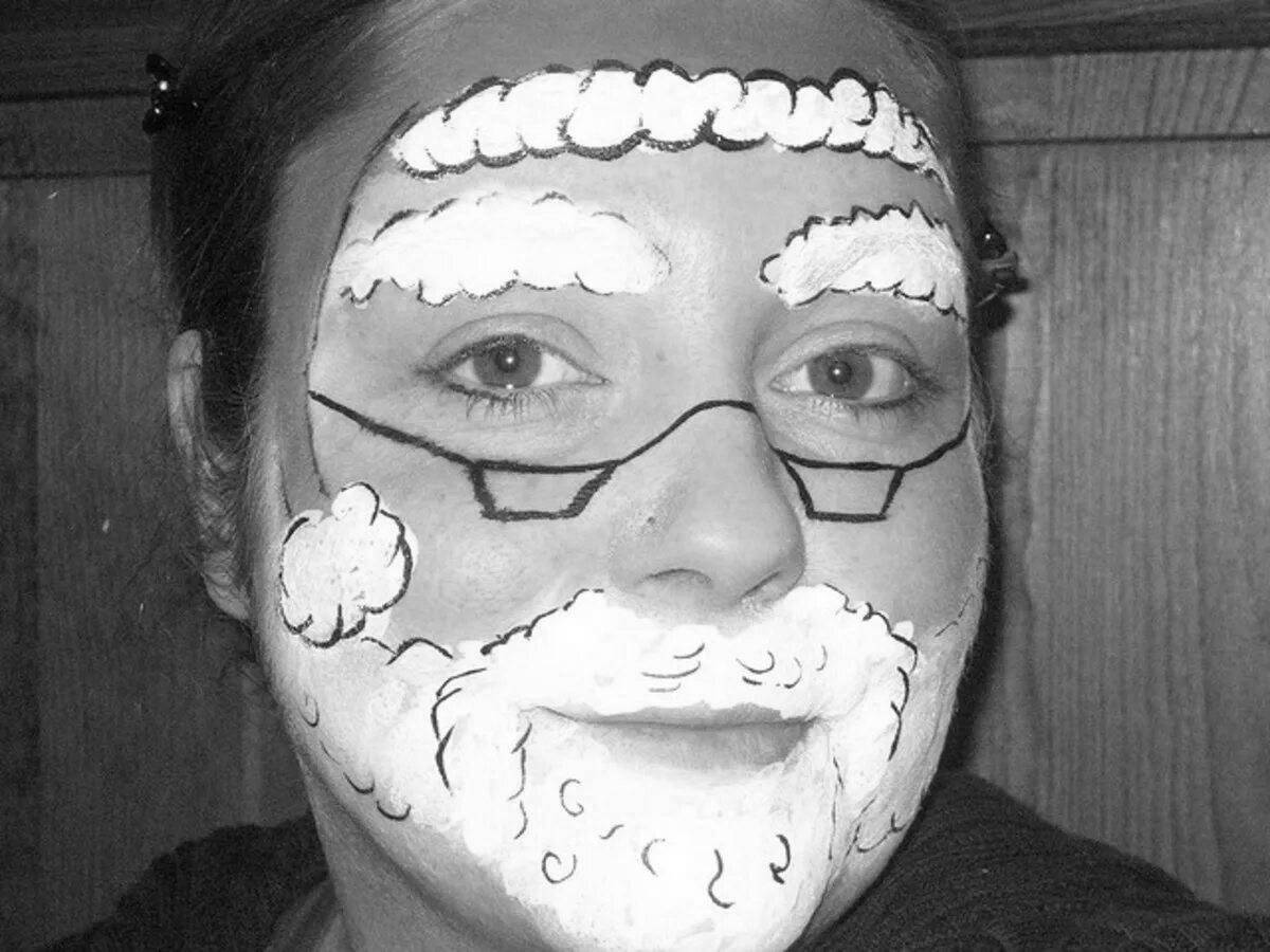 Playful christmas face paint