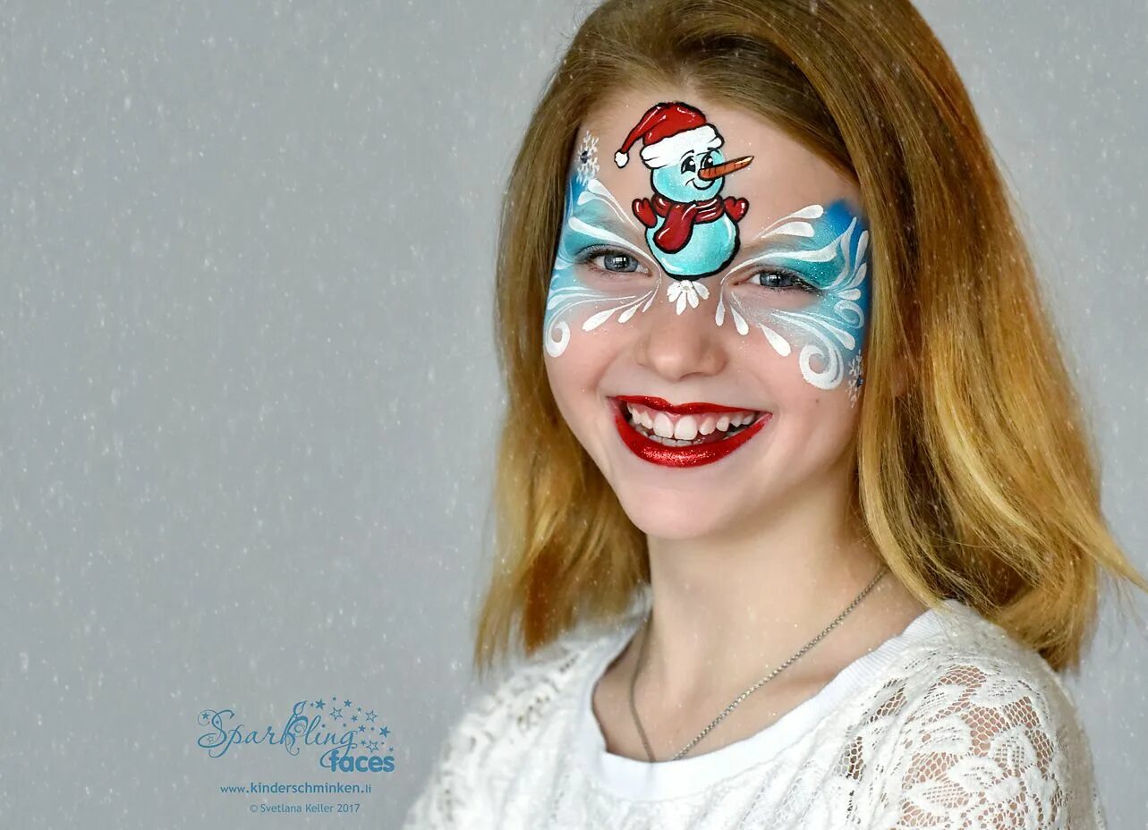 Humorous Christmas face painting