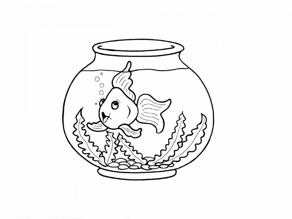 Ослепительная золотая рыбка в аквариуме