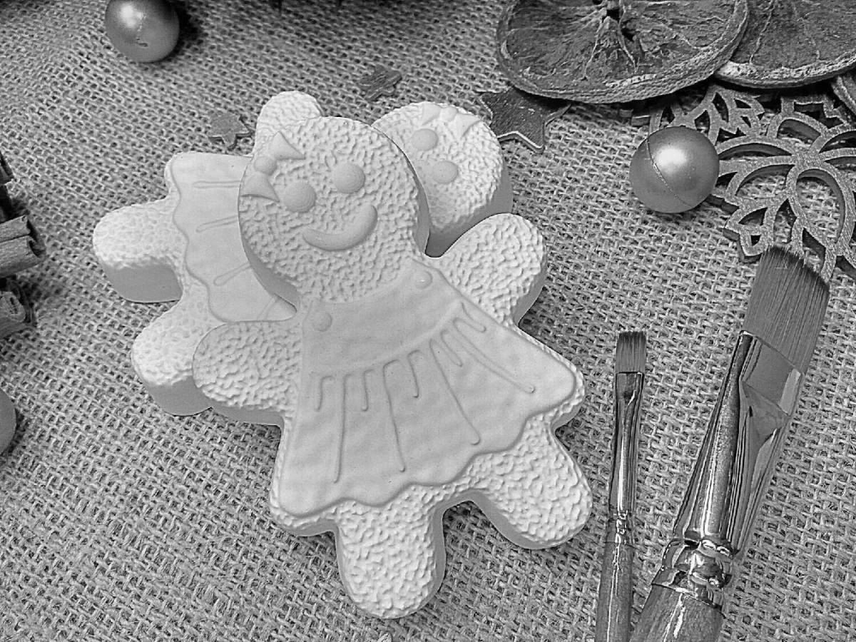 Playful gypsum coloring page