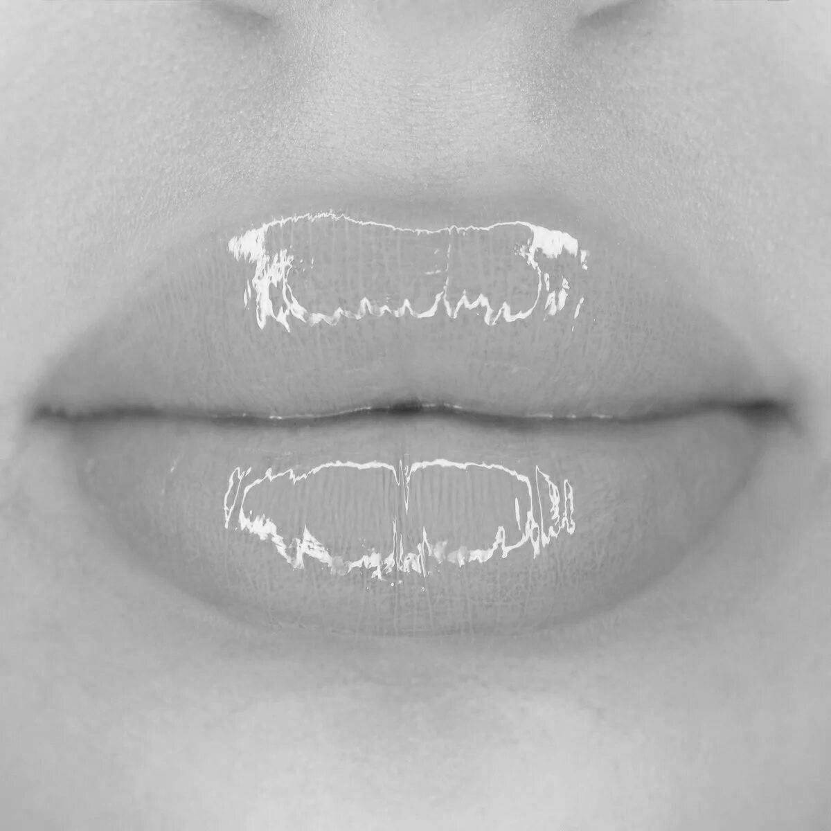 Раскраска пухлые губы