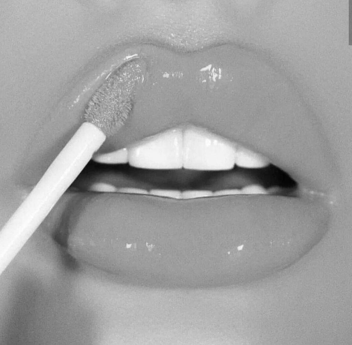 Раскраска «идеальные губы»