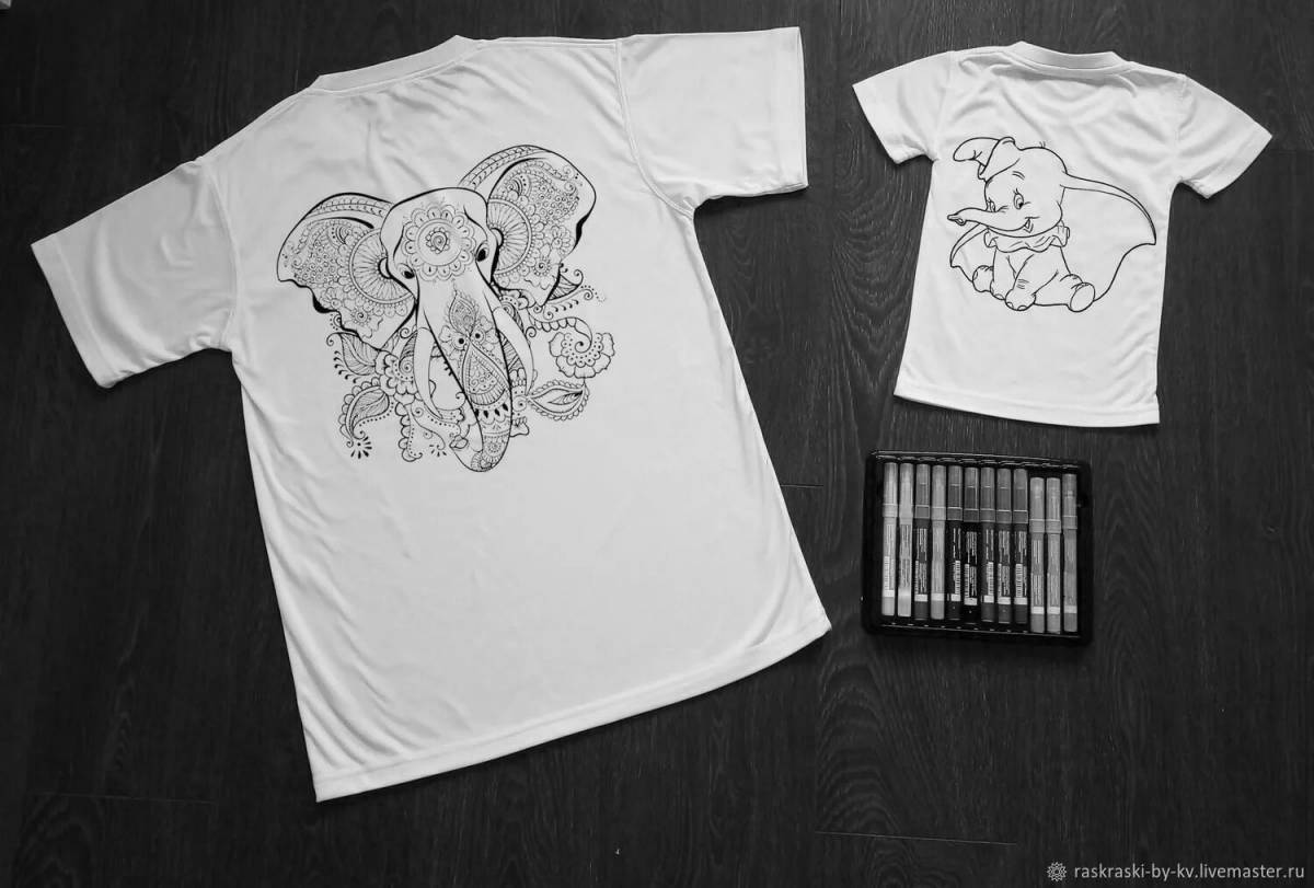 Playful t-shirt coloring page