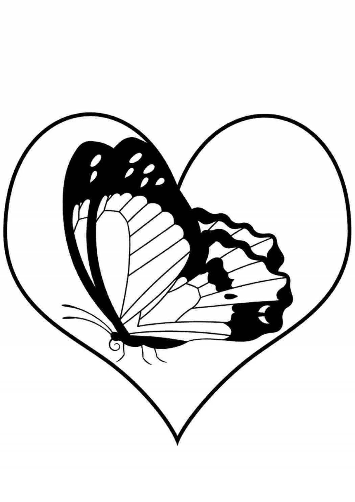 Безупречная бабочка с сердечками