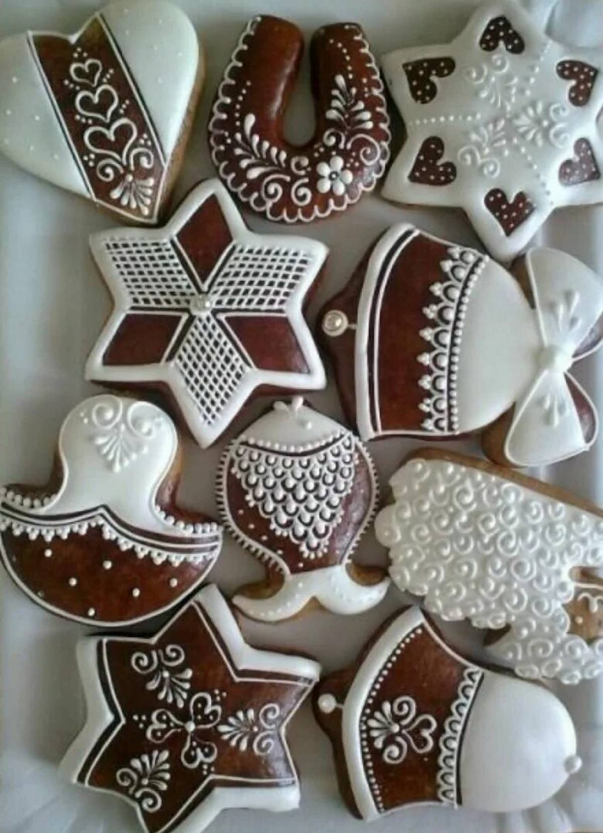 Awesome gingerbread icing coloring page