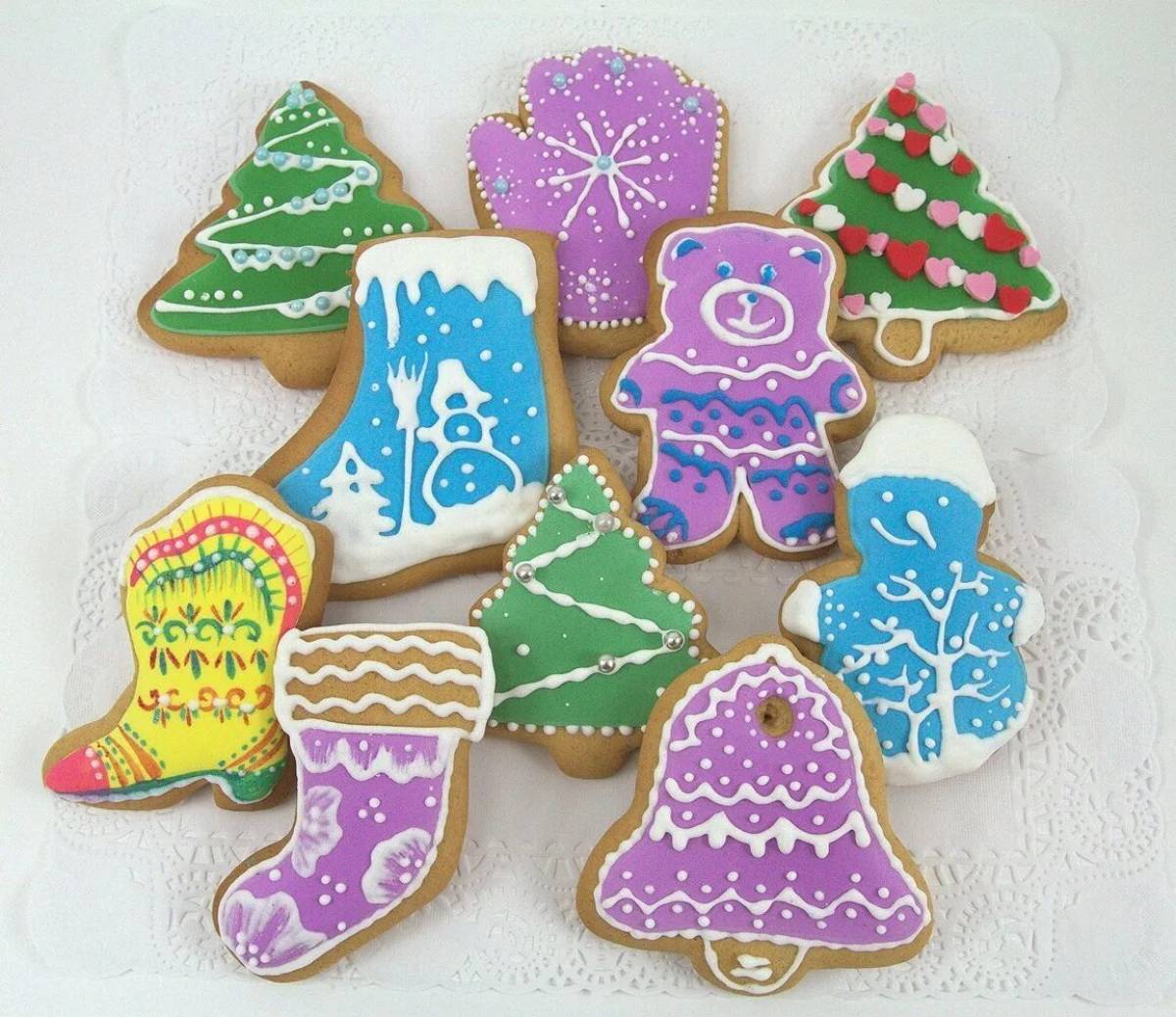 Charming gingerbread icing coloring page