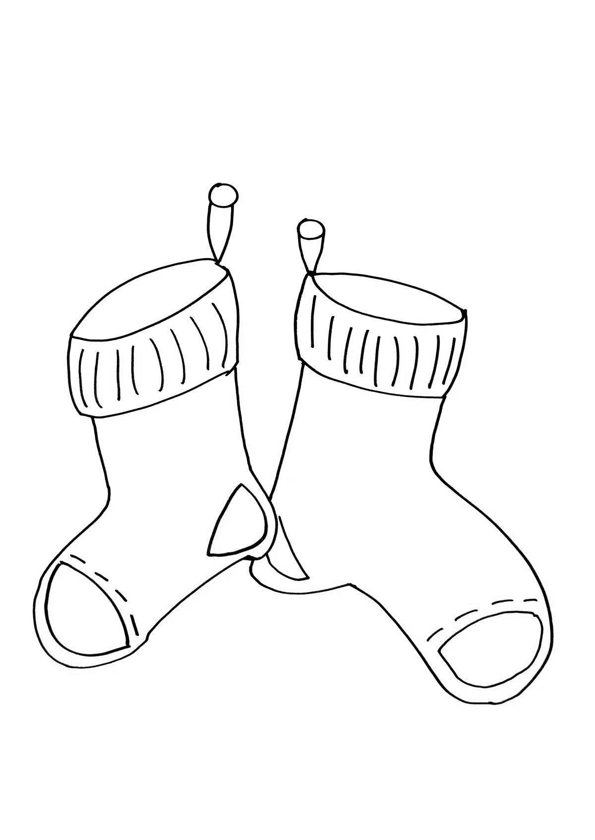 Раскраска «игривые носки» для детей