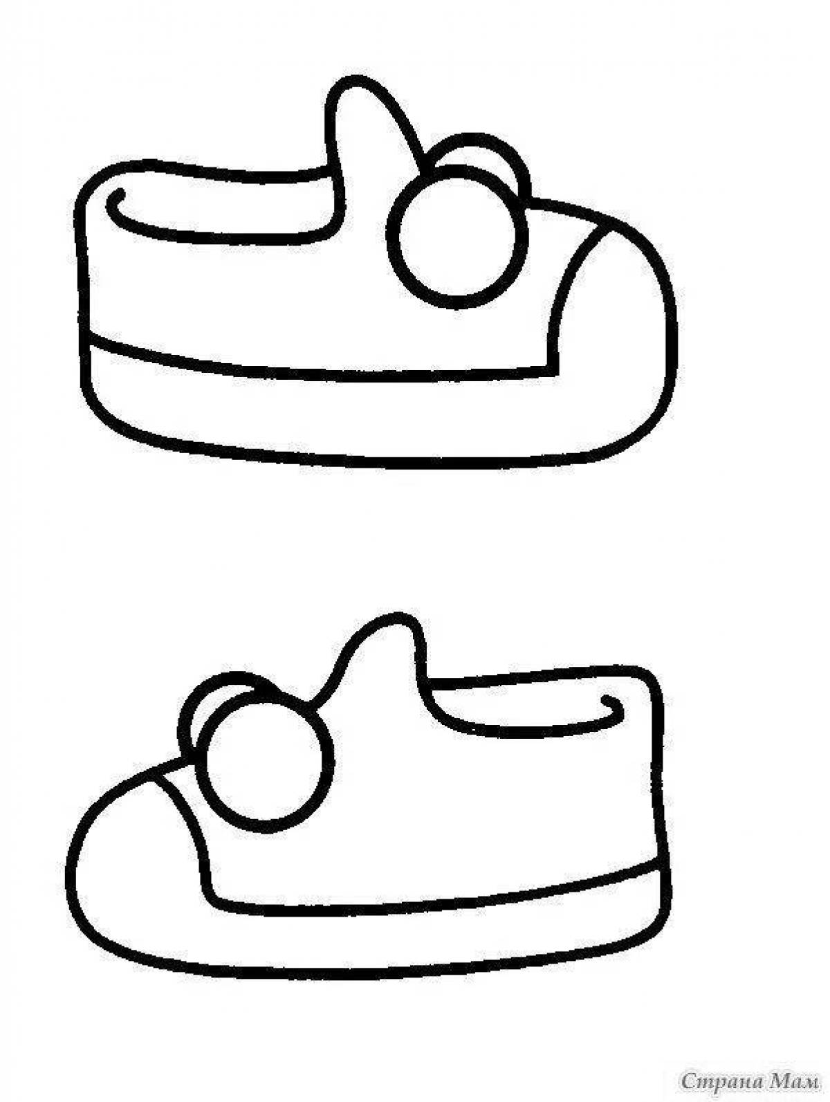 Photo Adorable shoe coloring book for 3-4 year olds