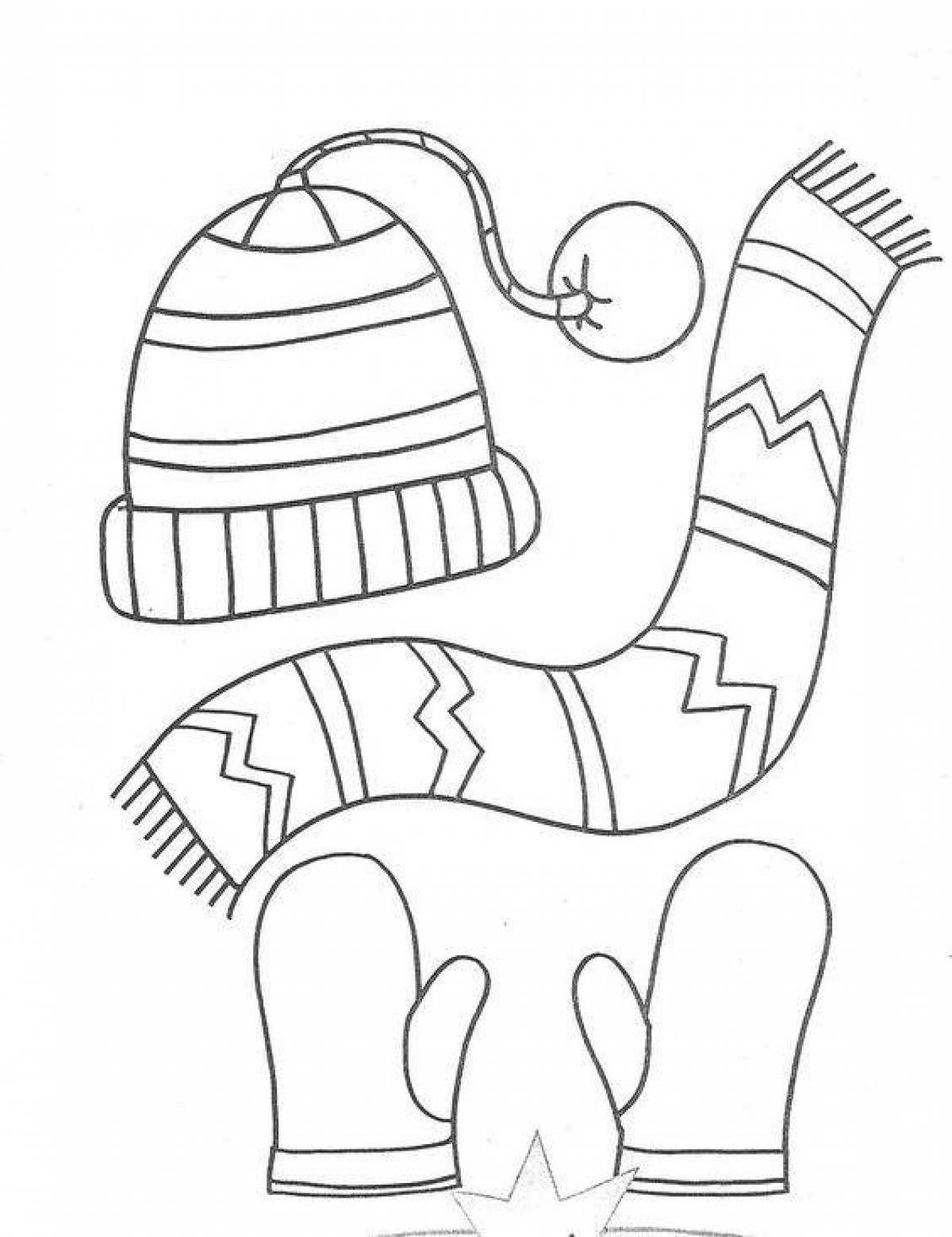 Minnie's amazing hat and scarf coloring page
