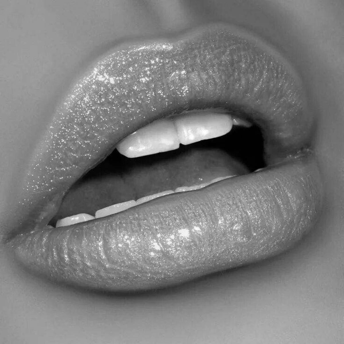 Восхитительная раскраска губ без помады
