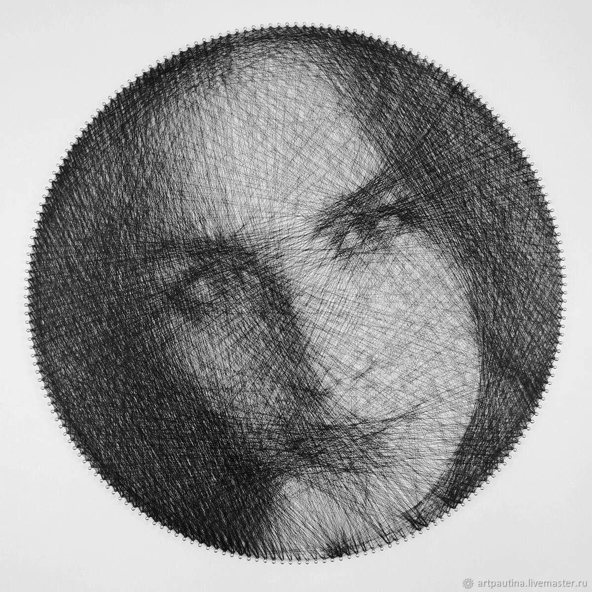 An alluring circular portrait from a photograph