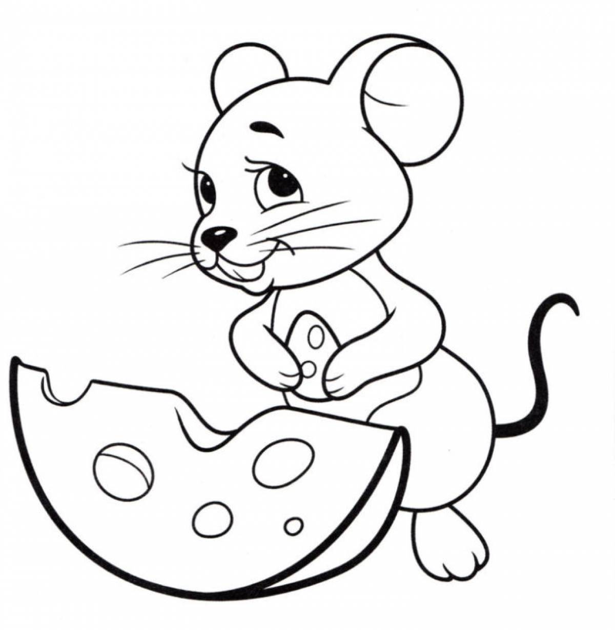Photo Mouse eats cheese