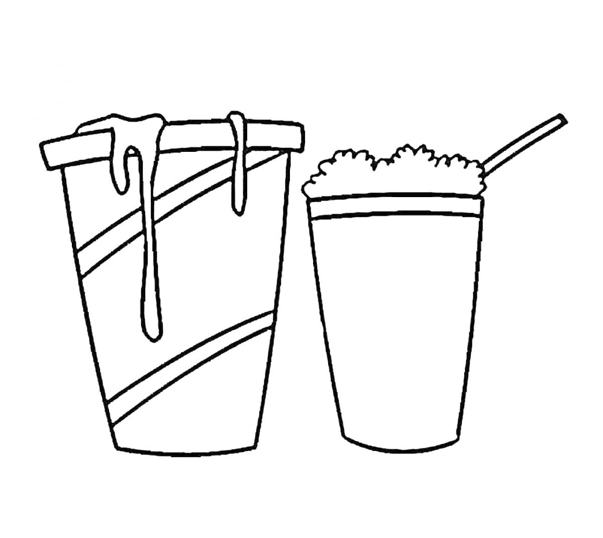 Раскраска Два стакана с разными напитками - стакан с напитком со льдом и стакан с пенным напитком