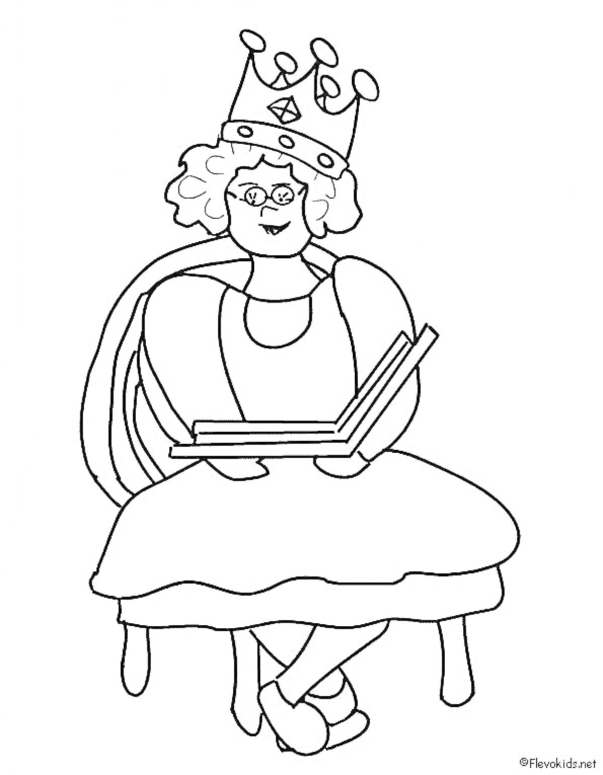 Раскраска Старушка в короне, сидящая на стуле с книгой