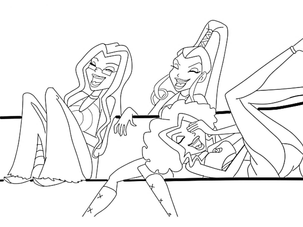Раскраска Трикс отдыхают на диване, три девушки смеются в расслабленной позе