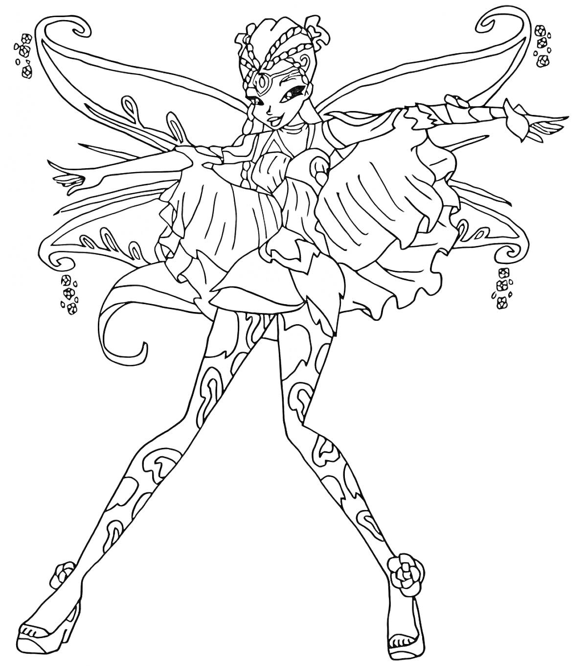 Фея Винкс с большими крыльями в костюме Блумикс, с длинными волосами, цветочными элементами на голове, ногах и руках, позирует с распростертыми руками