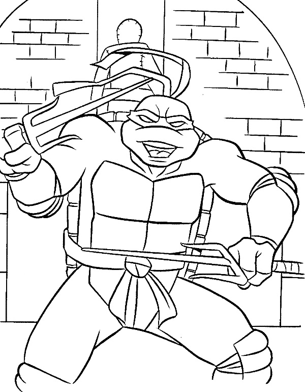 Черепашка-ниндзя с двумя кинжалами в боевой позе на фоне кирпичной стены