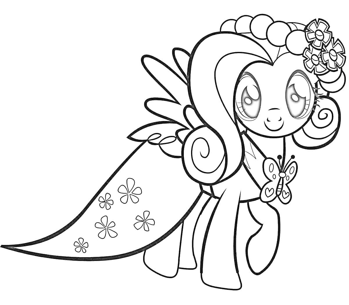 Раскраска Пони с крыльями, цветочным венком на голове, бабочкой на шее и цветами на хвосте