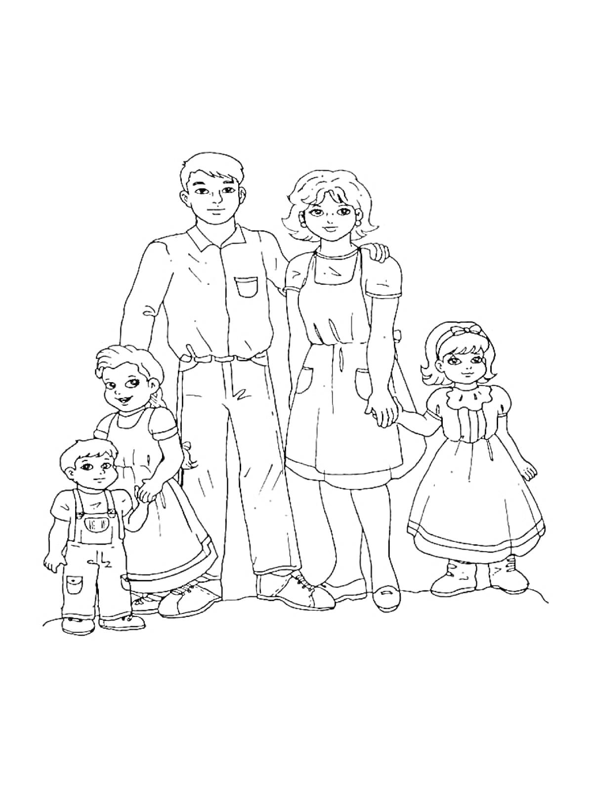 Семейный портрет: мама, папа и три ребёнка