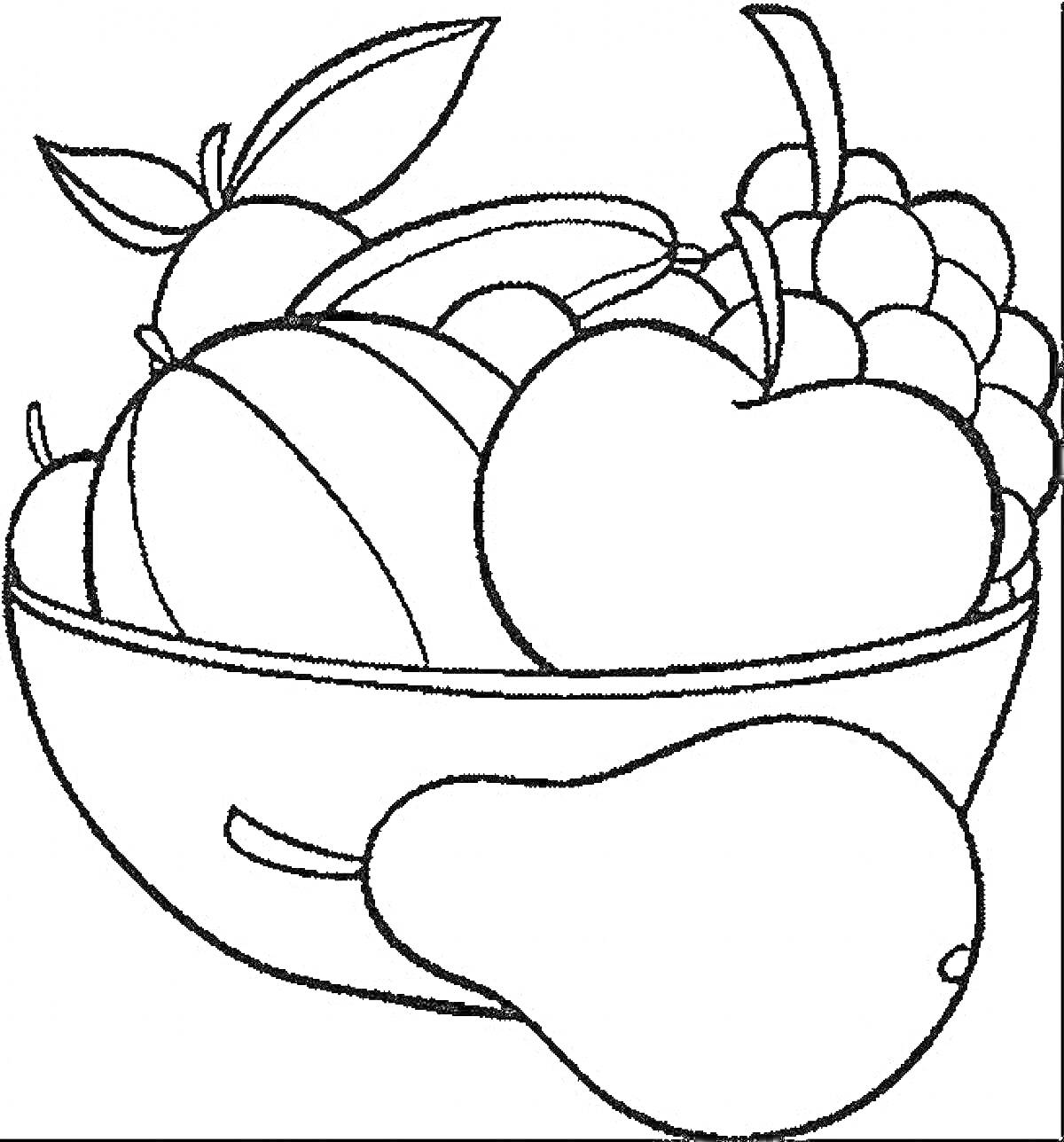 Натюрморт с яблоком, грушей, виноградом, апельсином и бананом в вазе