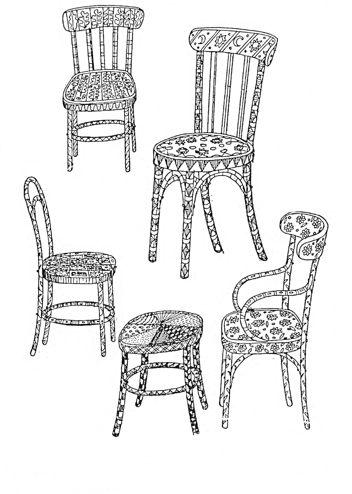 Восемь украшенных стульев