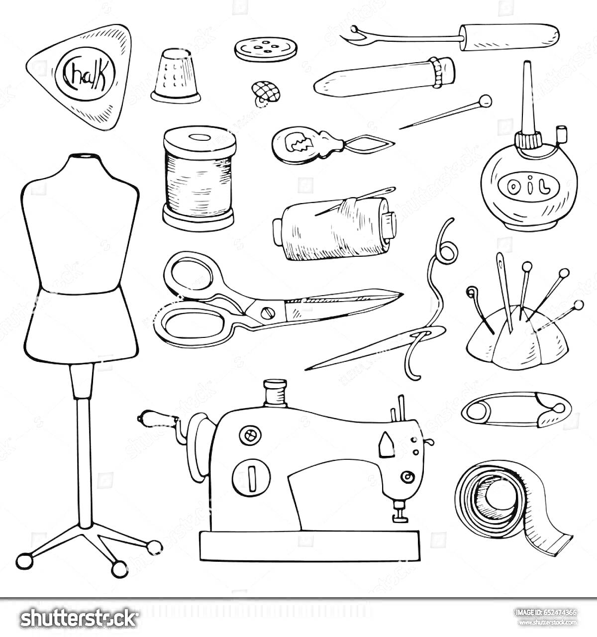 Раскраска Швейные принадлежности: меловой треугольник, наперсток, пуговицы, крючок для петель, отвёртка, булавка, катушка с нитками, иглы, ножницы, бобина с нитками, маслёнка, игольница с булавками и иглами, лента с меркой, швейная машинка, манекен