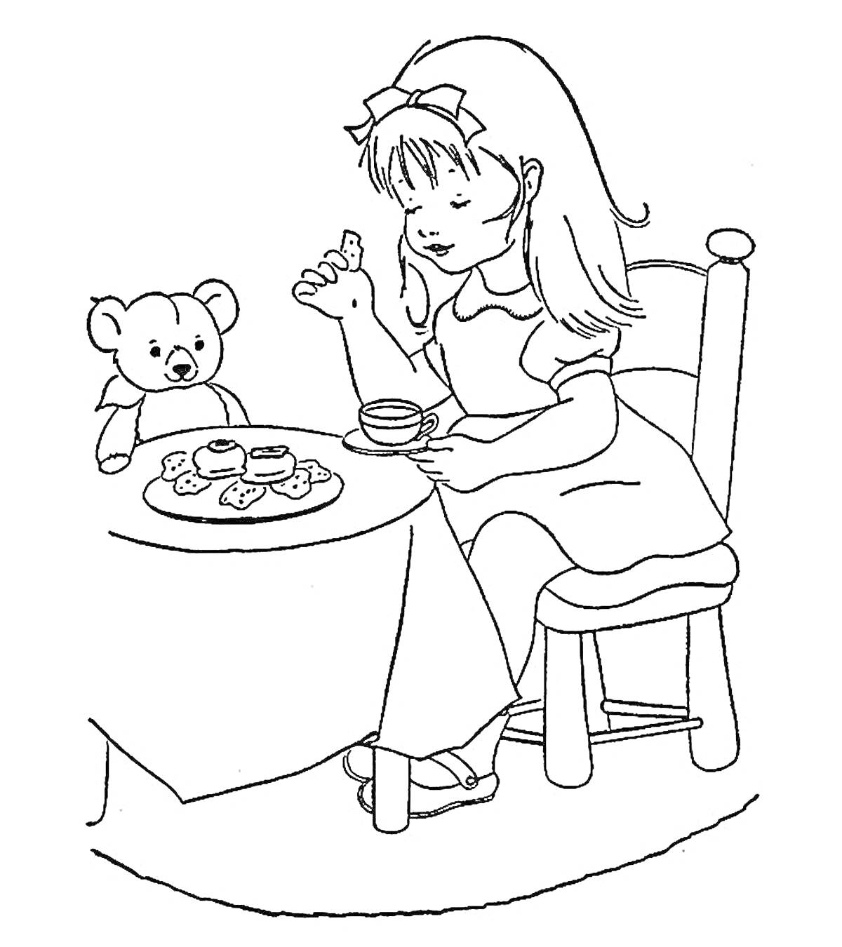 На раскраске изображено: Девочка, Чай, Плюшевый медведь, Печенье, Тарелка, Стол, Стул, Чаепитие