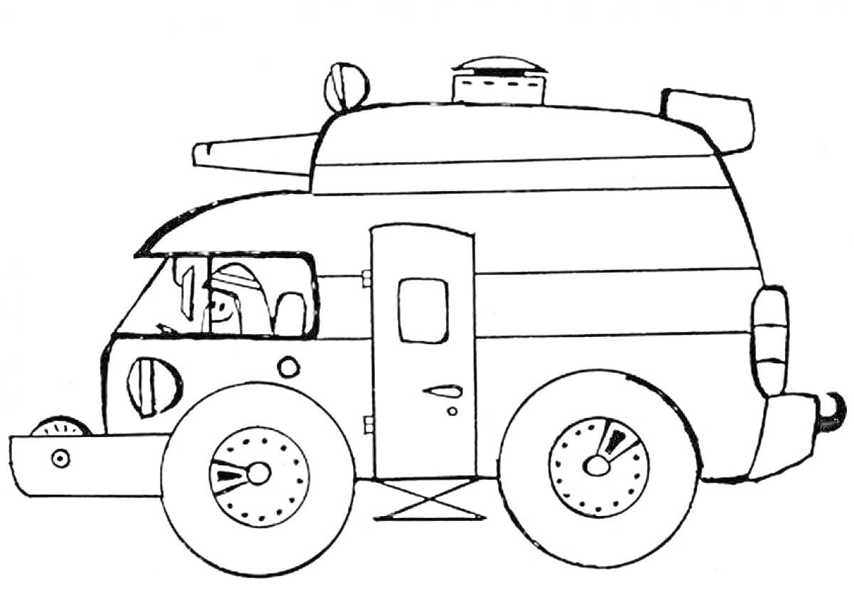Раскраска Пожарная машина с водителем в шлеме, фронтальными фарами, дверью и лестницей, крупными колесами