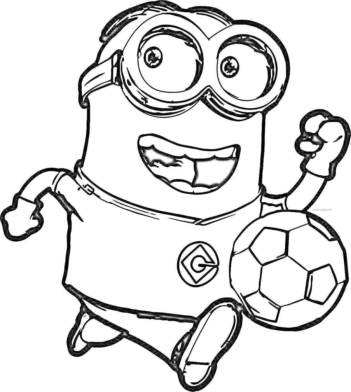 Раскраска Миньон с футбольным мячом в очках и комбинезоне, поднимающий руку