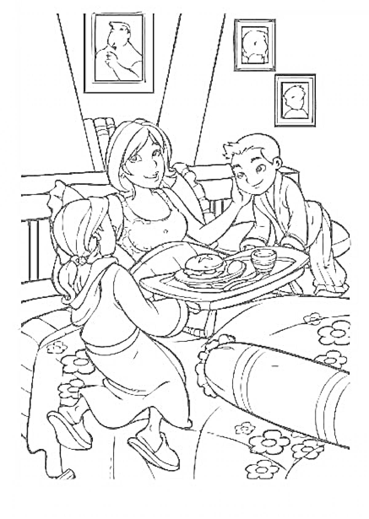 Мама, дочка и мальчик на кровати с подносом еды