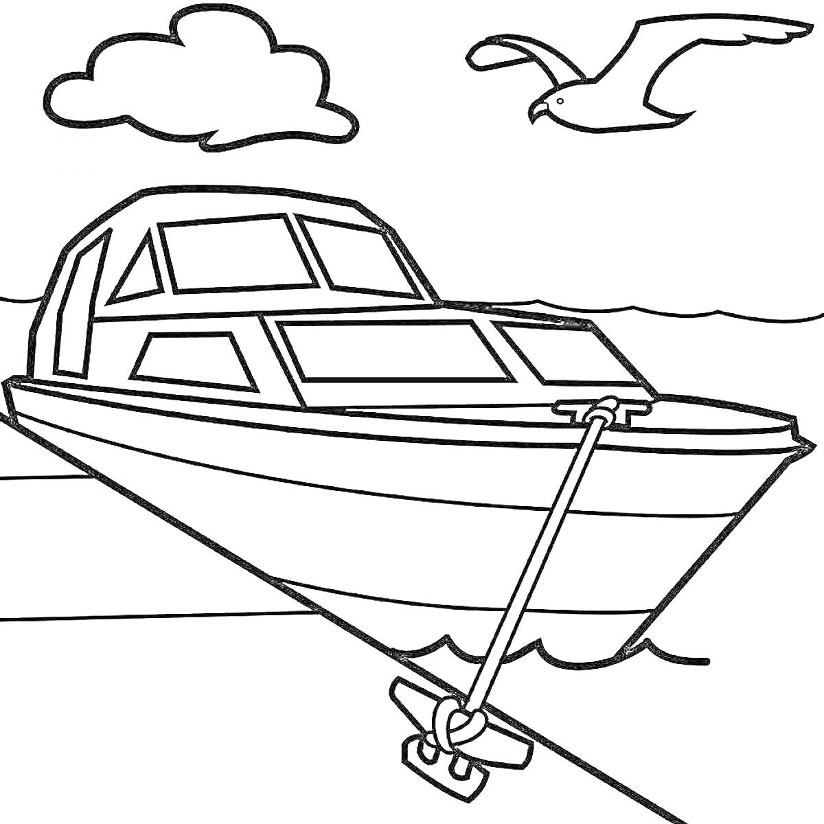 Лодка, привязанная швартовым к причалу, на фоне облака и летящей чайки