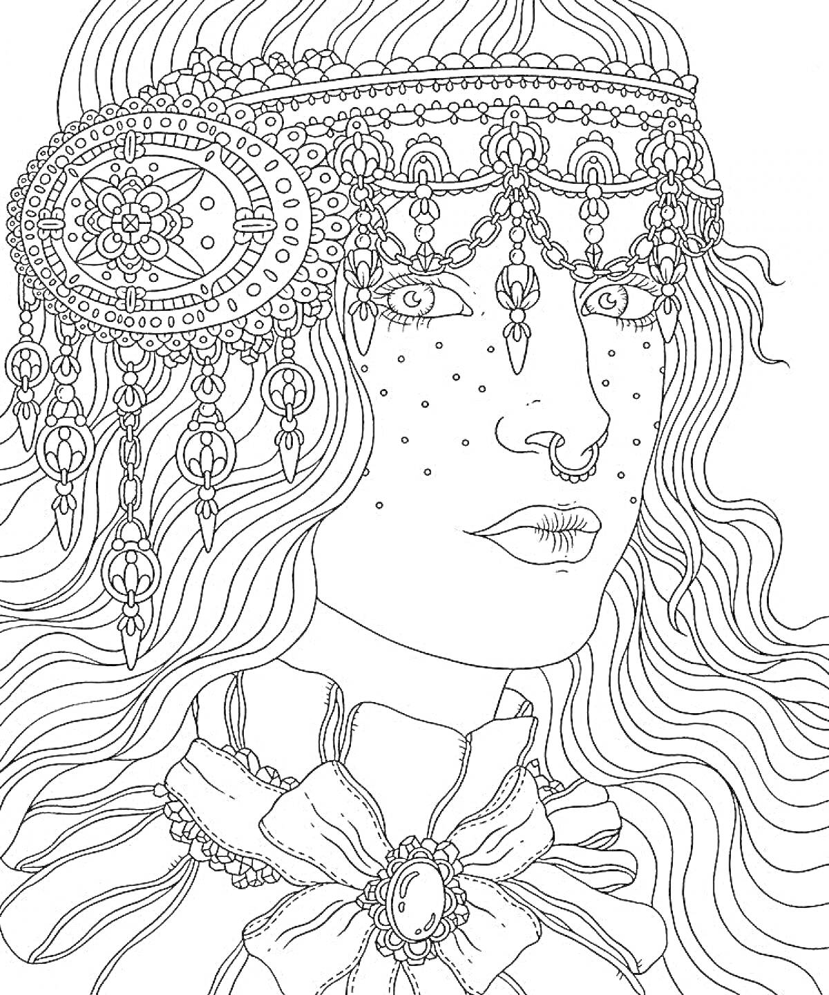 Раскраска Лицо молодой женщины с вьющимися волосами, украшенное головной повязкой с множеством мелких деталей и украшений, включая серьги с узорами и ленты на шее