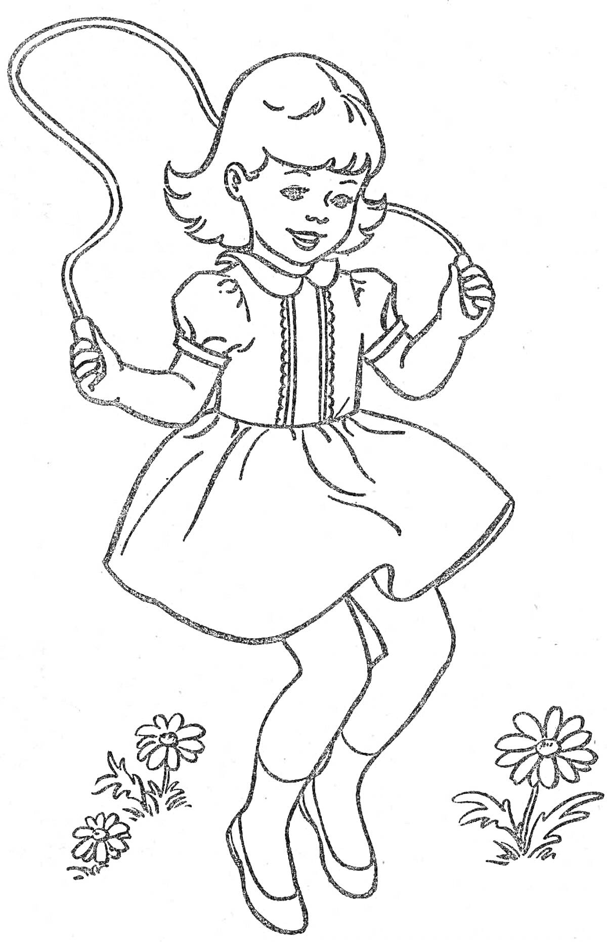 Девочка с короткими волосами в платье с короткими рукавами и в туфлях прыгает на скакалке, цветы на траве