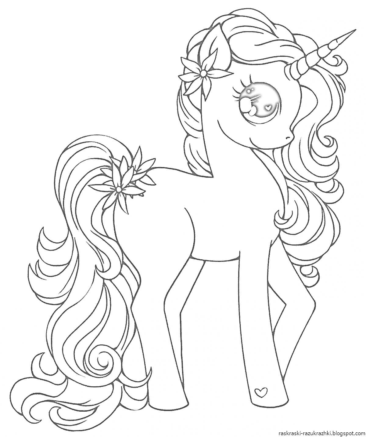 Раскраска Единорог с длинной гривой и цветками в волосах