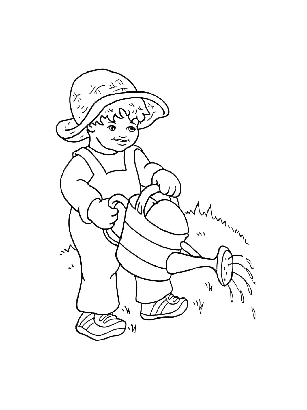 Ребенок в шляпе поливает из лейки на траве