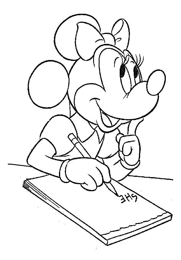 Раскраска Мышка с бантом пишет на листе бумаги и задумалась