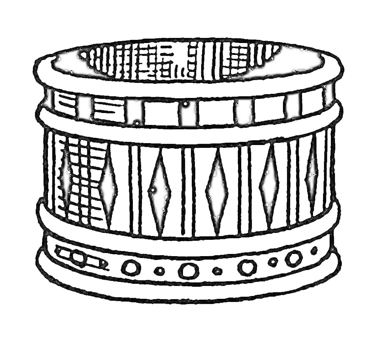 Раскраска Браслет с геометрическим орнаментом, включающим ромбы, прямоугольники и круги