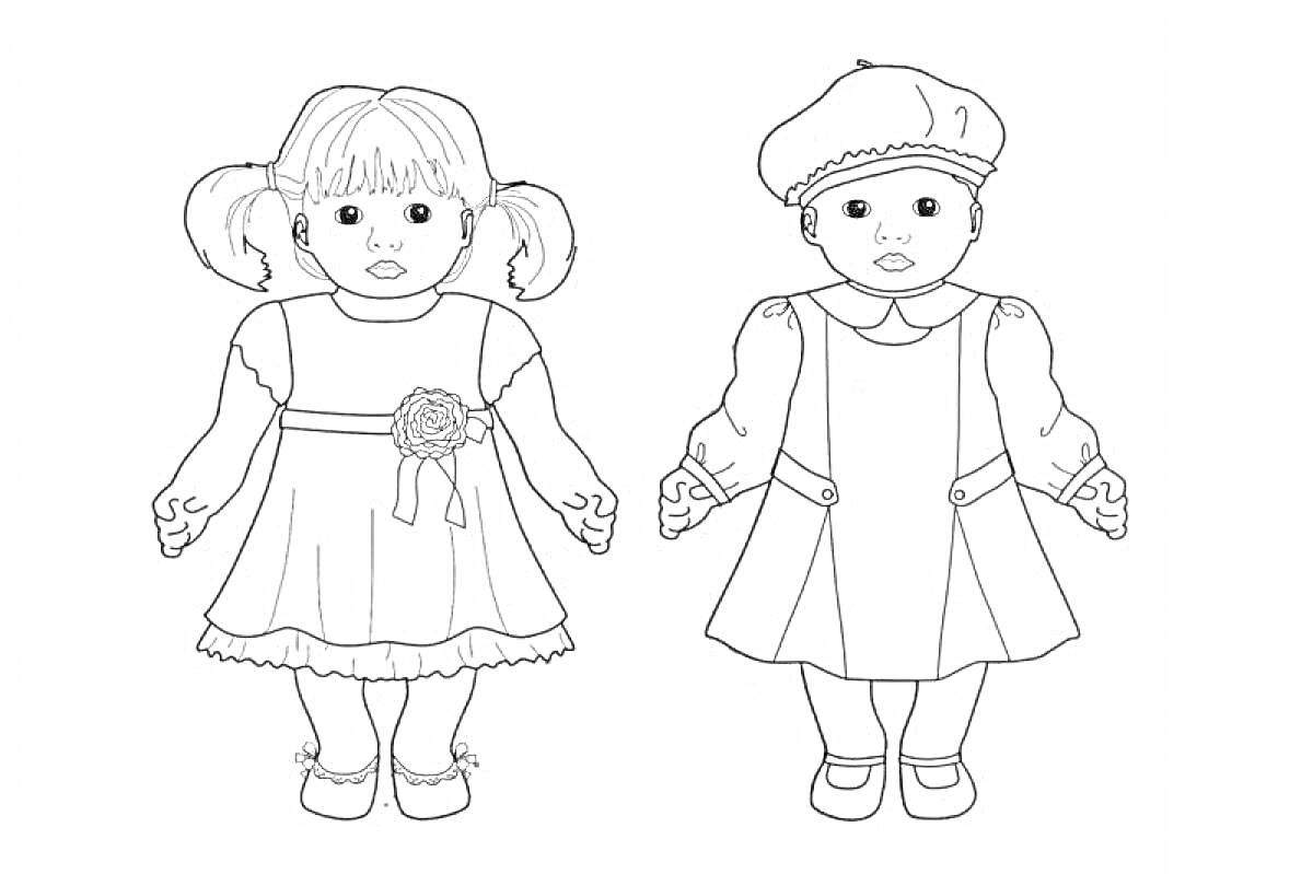 Две детские куколки, одна с косичками в платье с цветком, другая в берете и платье с рукавами фонариками