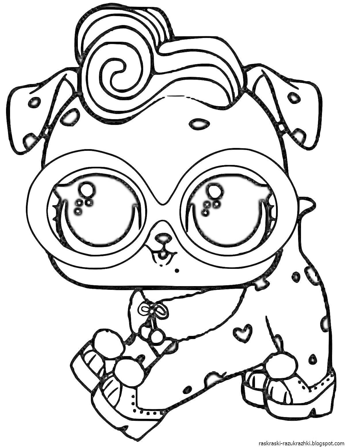 Раскраска Щенок в очках с кудрявой челкой на голове, пятнистый мех, сердце на щеке и лапах, ошейник с бантиком и пушистыми сапожками.