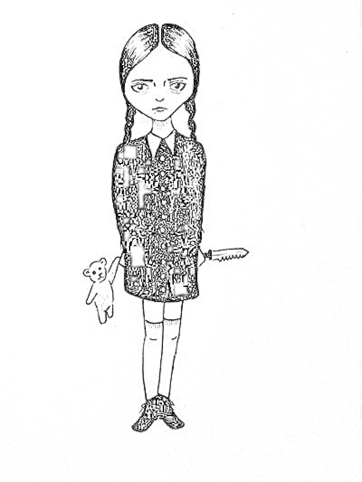 Девочка в черном платье с косичками и мишкой, держащая нож