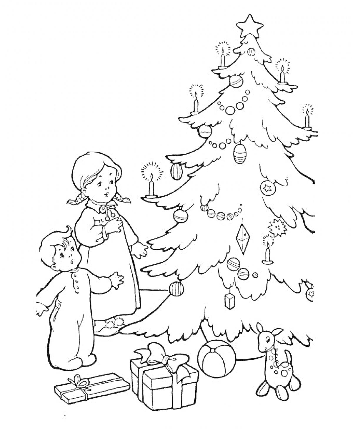 Дети рядом с рождественской елкой, украшенной игрушками и свечами, рядом подарки и игрушечный олень